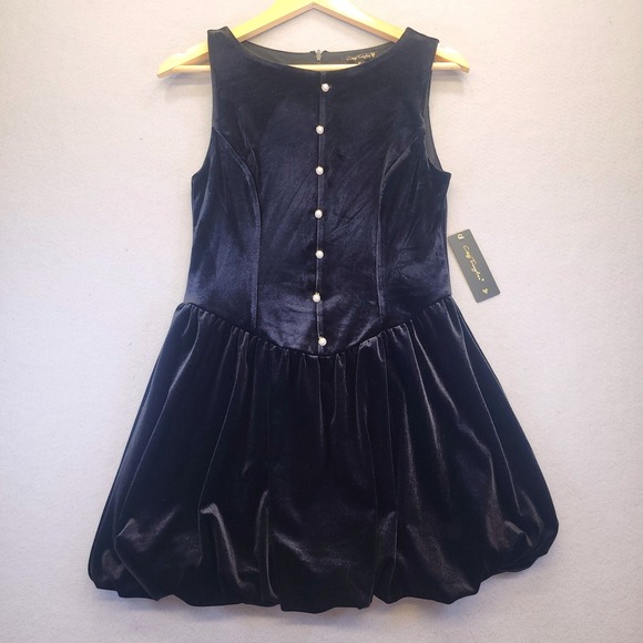 City Triangles Dresses & Skirts - City Triangles Black Velvet Bubble Hem Dress Pearl Button Mini Cocktail Womens M